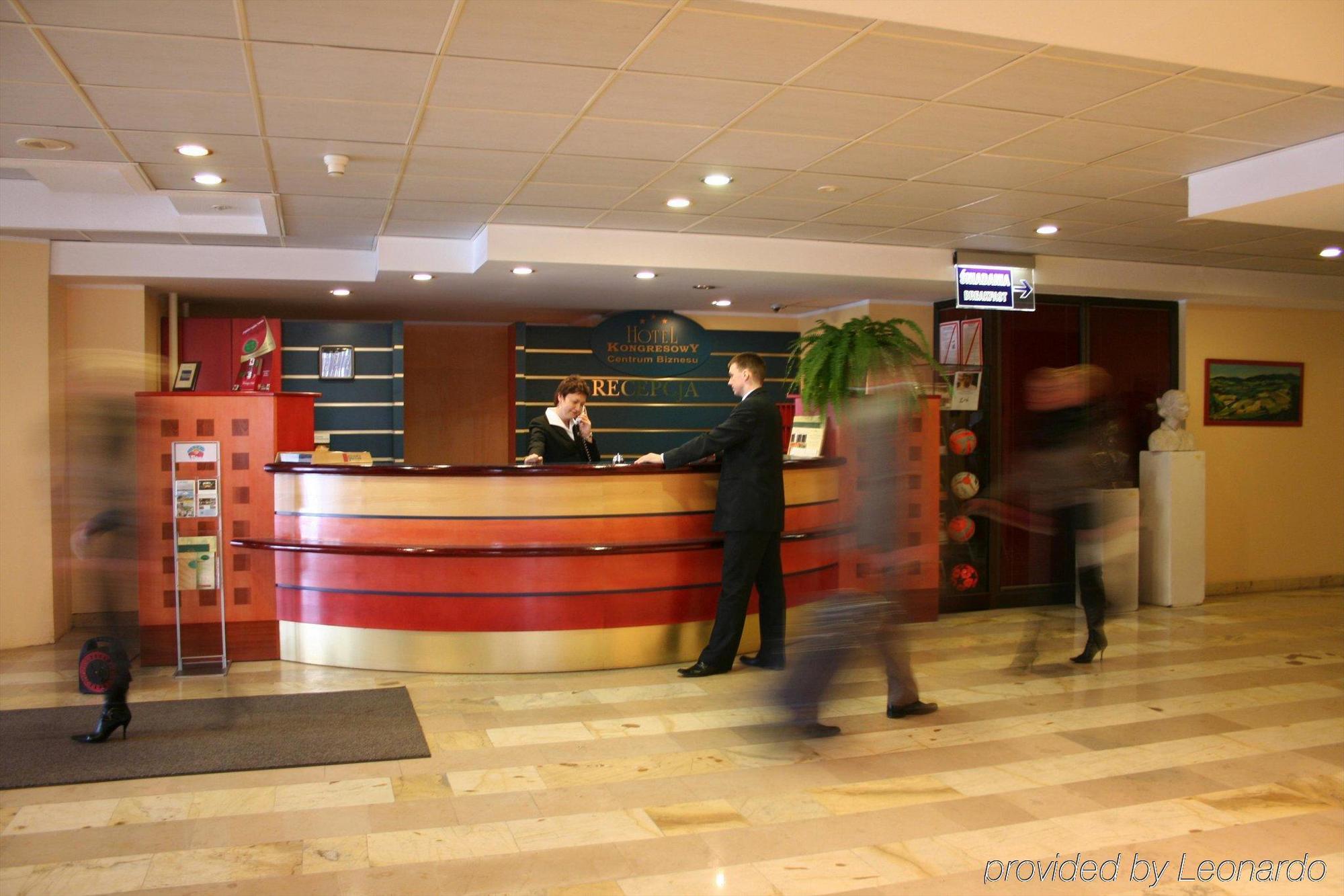 Hotel Kongresowy 凯尔采 内观 照片