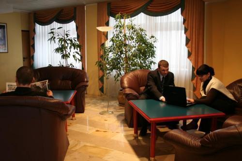 Hotel Kongresowy 凯尔采 外观 照片